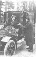  1900-1914 Premiere Femme Chauffeur de taxi_new.jpg 